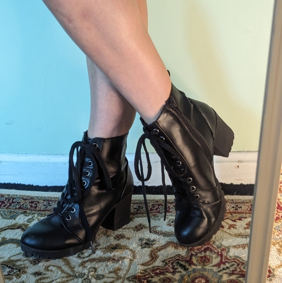 🖤combat booties - Picture 3 of 6